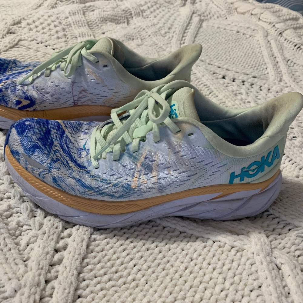 Hoka Clifton 8